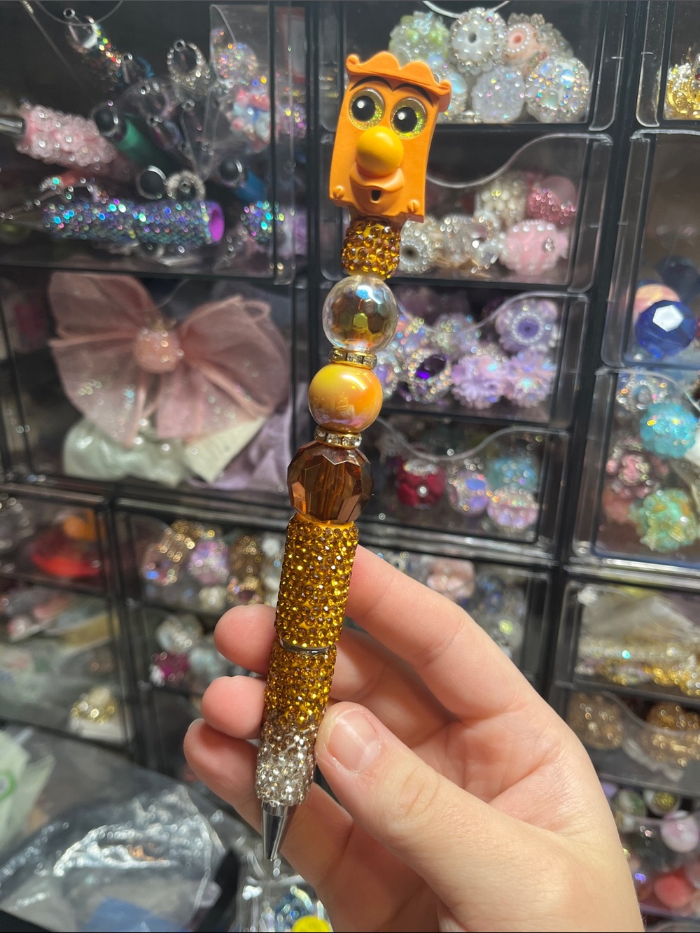 Alice wonderland theme refillable beaded pen